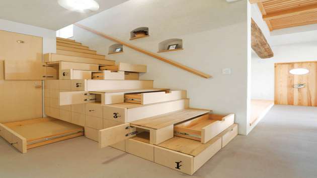 Escadas com armazenamento
